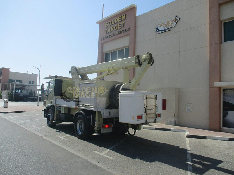 Iveco Euro Cargo 180E28 - Pacēlājs: foto 3 Iveco Euro Cargo 180E28 - Pacēlājs: foto 3