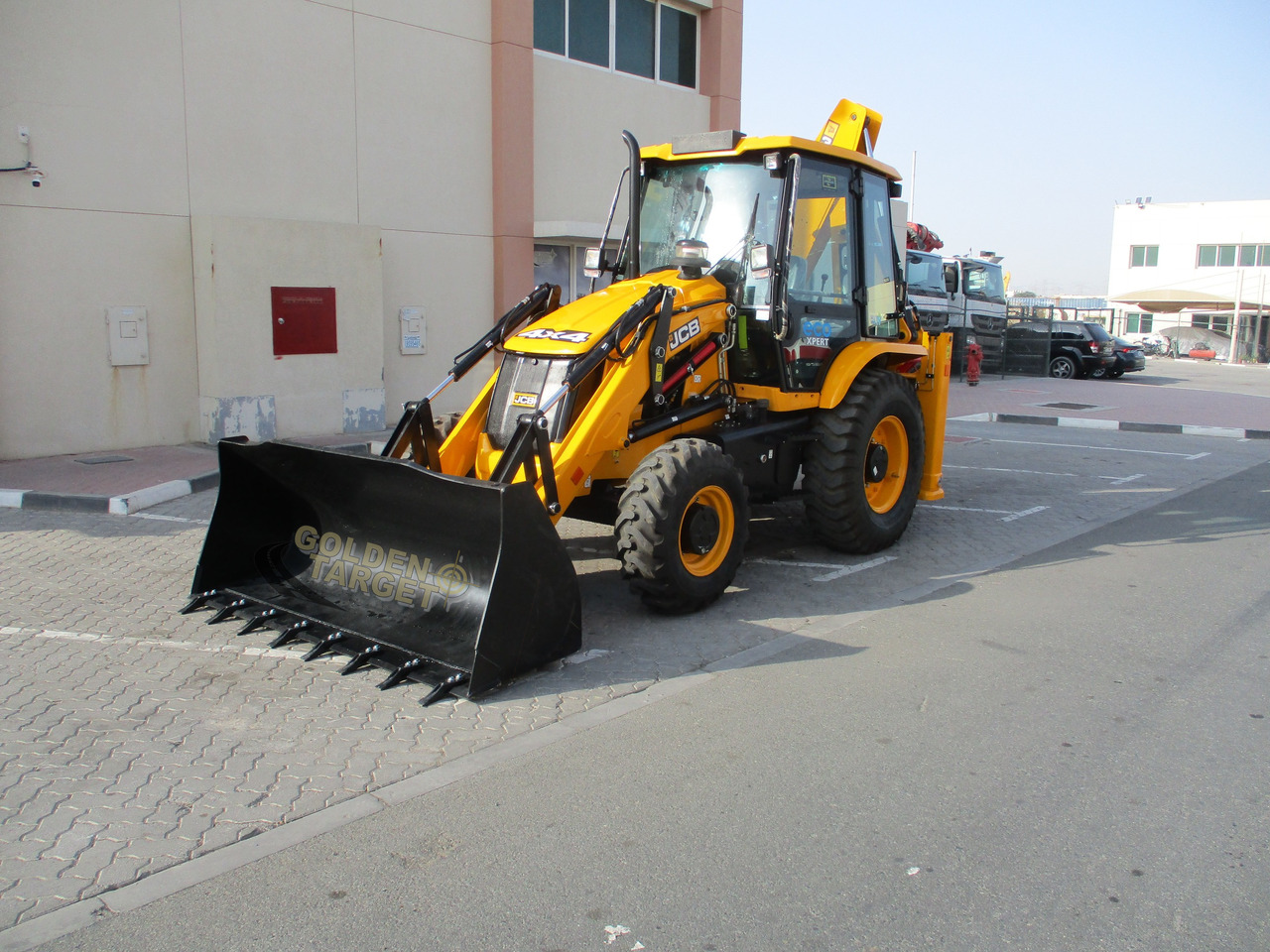 JCB 3DX PLUS 4×4 BACKHOE LOADER - Ekskavators-iekrāvējs: foto 2 JCB 3DX PLUS 4×4 BACKHOE LOADER - Ekskavators-iekrāvējs: foto 2