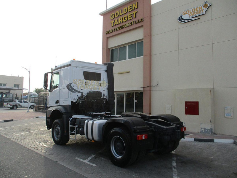 Mercedes-Benz Arocs 2045 Head Truck - Kravas automašīna: foto 4 Mercedes-Benz Arocs 2045 Head Truck - Kravas automašīna: foto 4