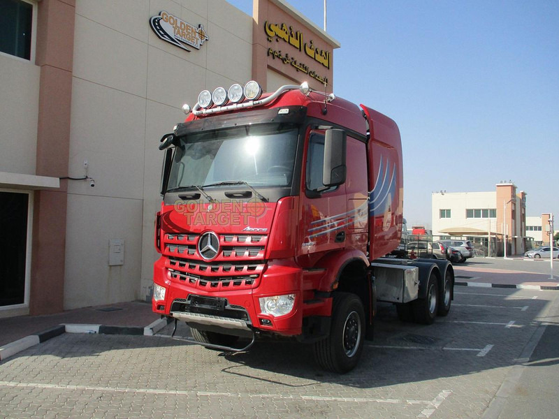Mercedes-Benz Arocs 3363 Head Truck - Kravas automašīna: foto 2 Mercedes-Benz Arocs 3363 Head Truck - Kravas automašīna: foto 2