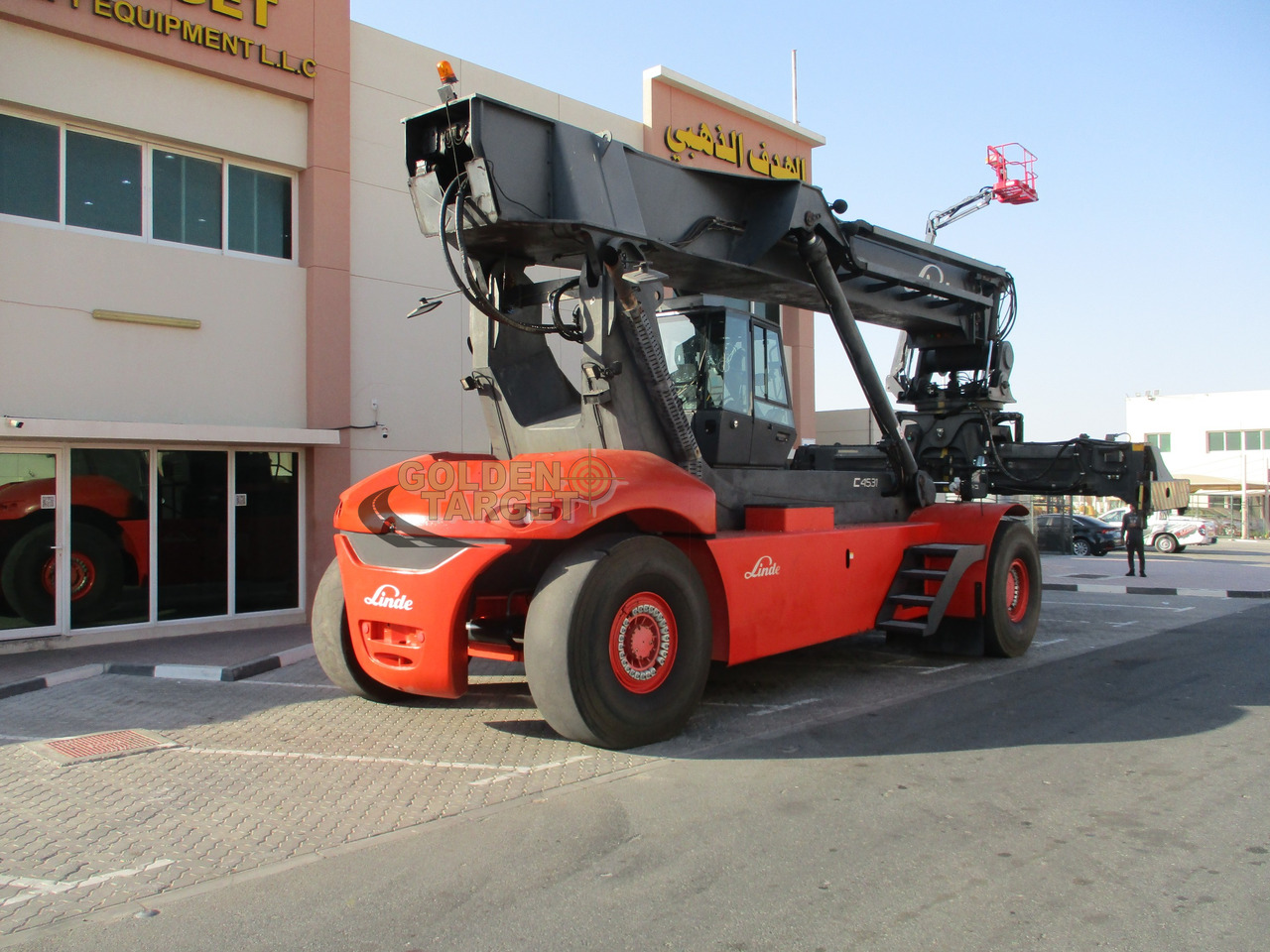LINDE C4531TL Reach Stacker - Sānu konteineru krāvējs: foto 4 LINDE C4531TL Reach Stacker - Sānu konteineru krāvējs: foto 4