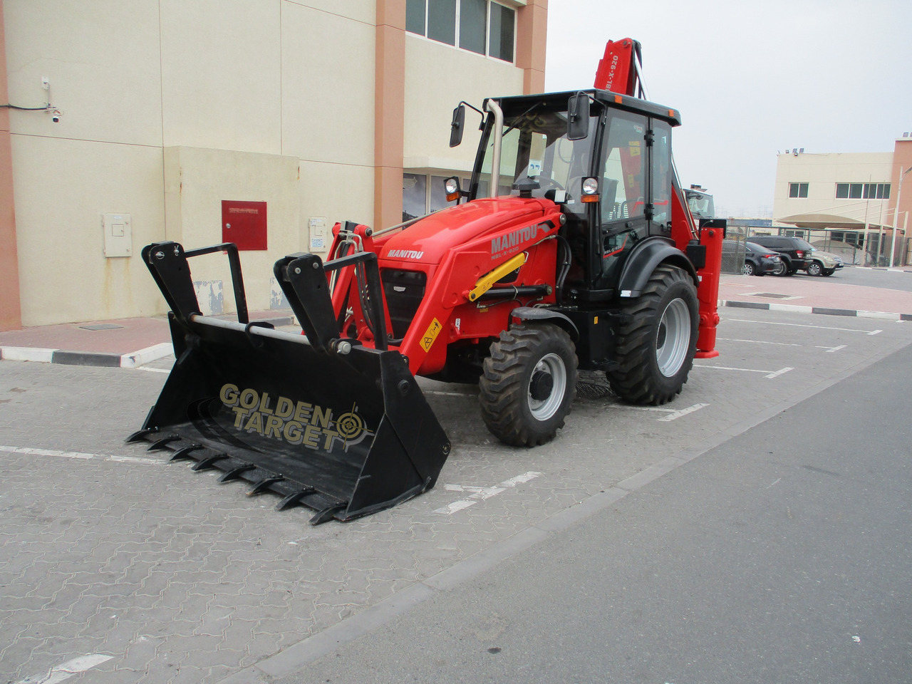 MANITOU MBL-X-920 BACKHOE LOADER - Ekskavators-iekrāvējs: foto 2 MANITOU MBL-X-920 BACKHOE LOADER - Ekskavators-iekrāvējs: foto 2