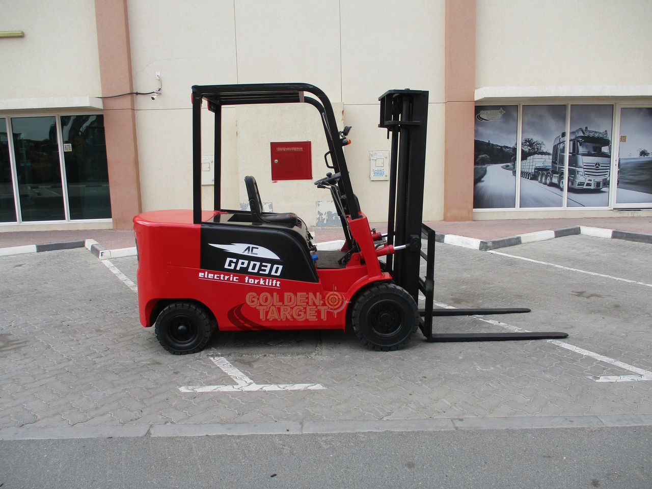 RIPPA GPD30 3 Electric Forklift - Elektroiekrāvējs: foto 5 RIPPA GPD30 3 Electric Forklift - Elektroiekrāvējs: foto 5