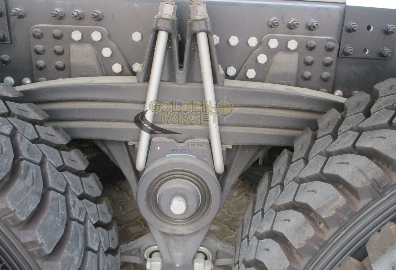 Renault K420 Concrete Mixer - Betonvedējs: foto 4 Renault K420 Concrete Mixer - Betonvedējs: foto 4
