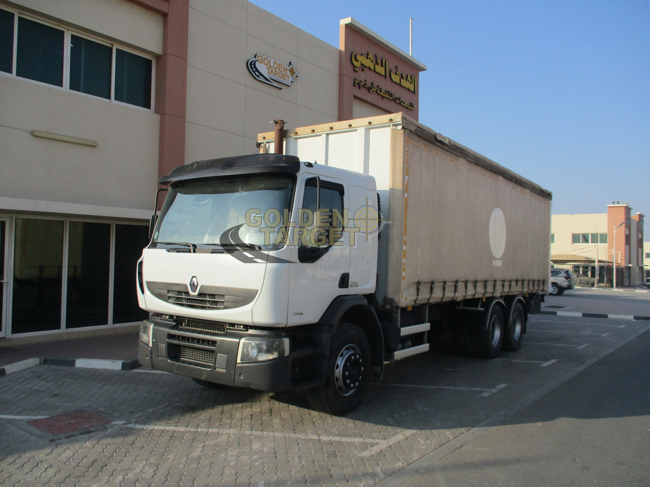 Renault KERAX 380 Curtainsider Truck - Kravas automašīna ar tentu: foto 2 Renault KERAX 380 Curtainsider Truck - Kravas automašīna ar tentu: foto 2