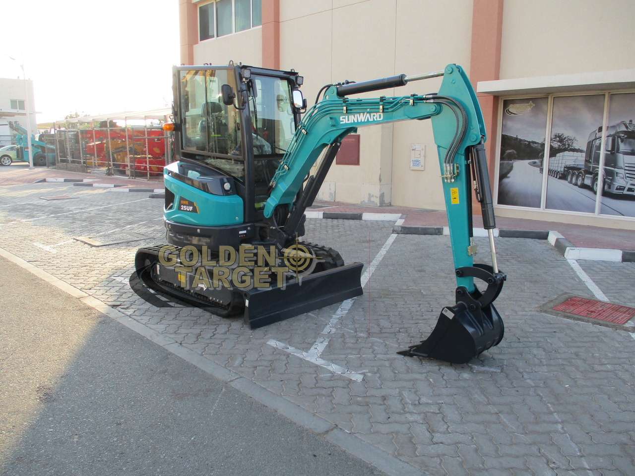 SUNWARD SWE25UF Mini Hydraulic Excavator - Mini-ekskavators: foto 1 SUNWARD SWE25UF Mini Hydraulic Excavator - Mini-ekskavators: foto 1