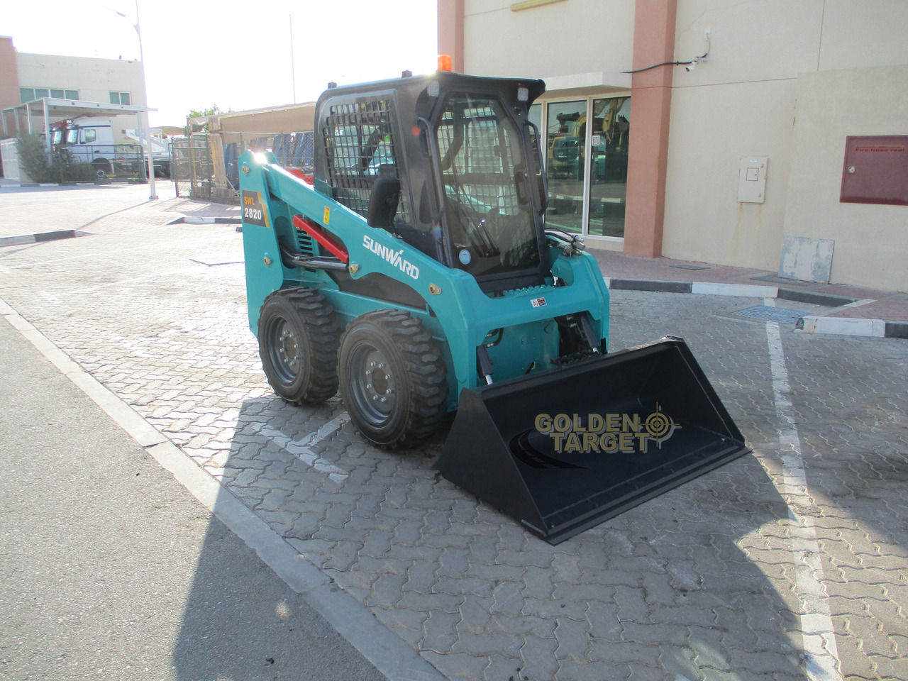 SUNWARD SWL2820 Skid Steer - Kompaktiekrāvējs: foto 1 SUNWARD SWL2820 Skid Steer - Kompaktiekrāvējs: foto 1