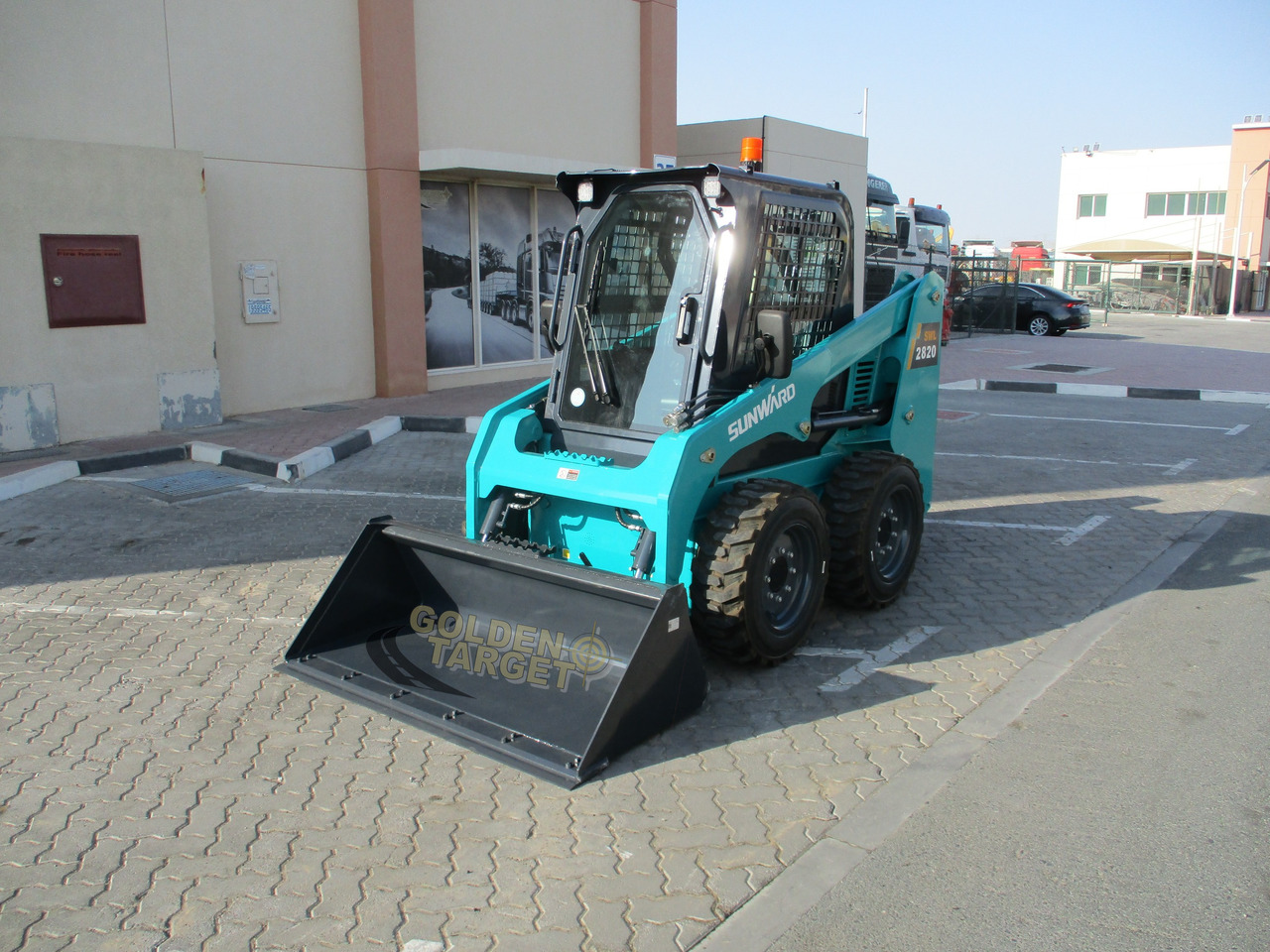 SUNWARD SWL2820 Skid Steer - Kompaktiekrāvējs: foto 2 SUNWARD SWL2820 Skid Steer - Kompaktiekrāvējs: foto 2