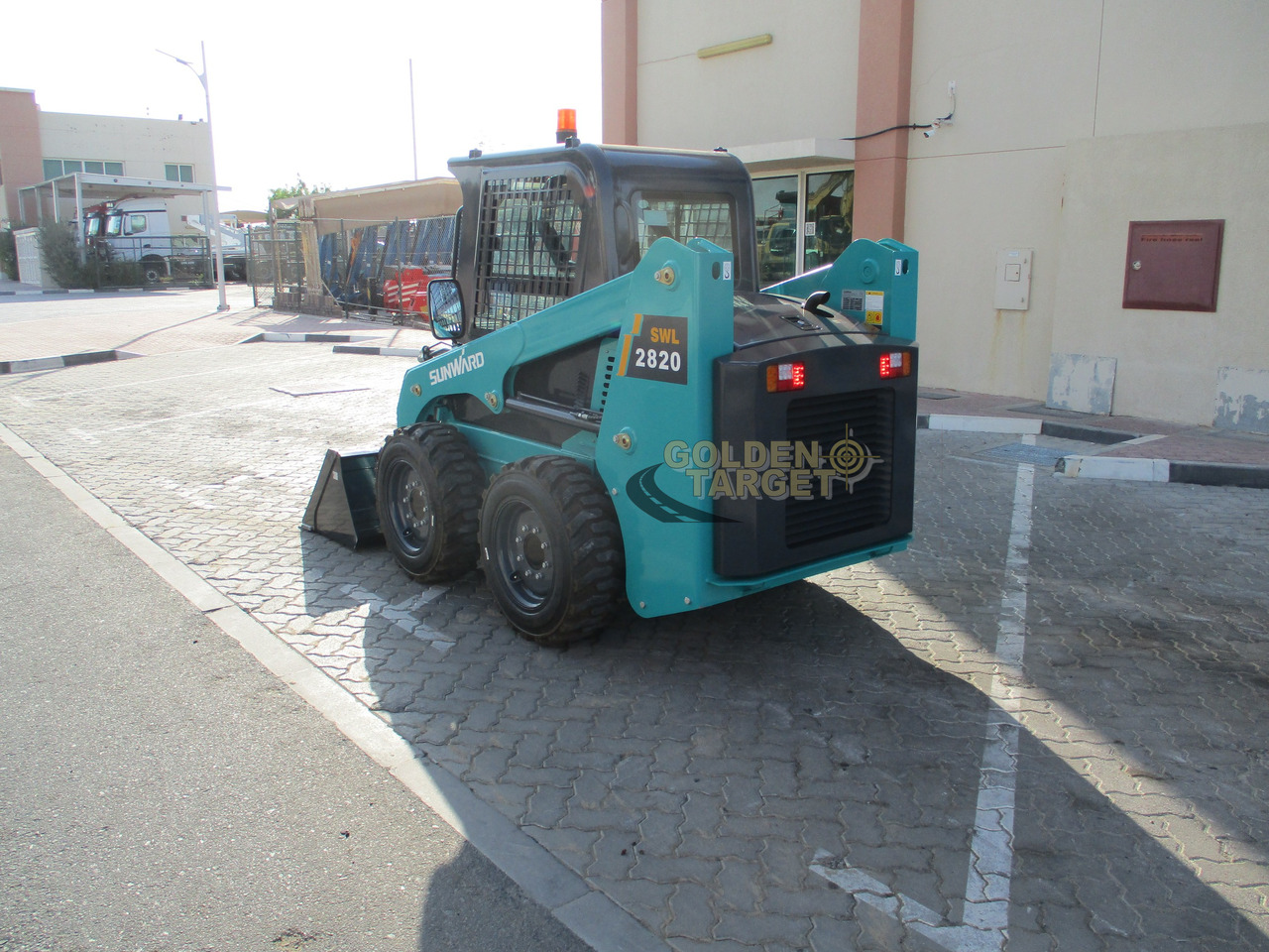 SUNWARD SWL2820 Skid Steer - Kompaktiekrāvējs: foto 4 SUNWARD SWL2820 Skid Steer - Kompaktiekrāvējs: foto 4