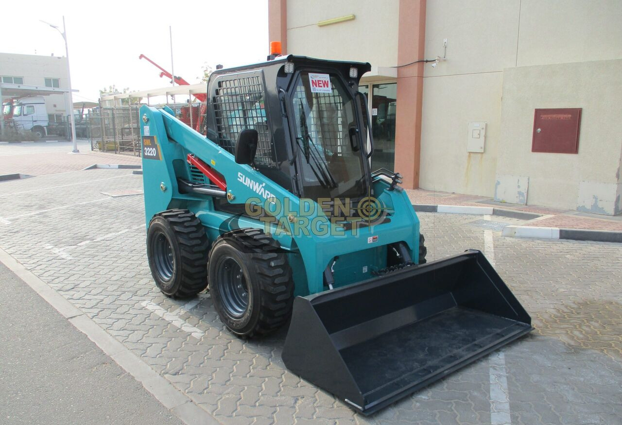 Sunward 3220 Skid Steer Loader - Kompaktiekrāvējs: foto 1 Sunward 3220 Skid Steer Loader - Kompaktiekrāvējs: foto 1