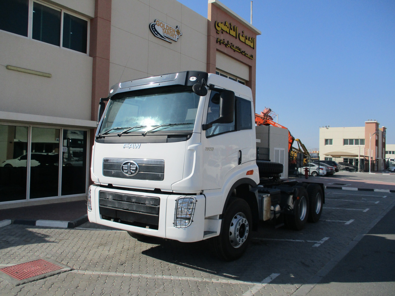 FAW 4181P2K15 6x4 Head Truck - Vilcējs: foto 2 FAW 4181P2K15 6x4 Head Truck - Vilcējs: foto 2