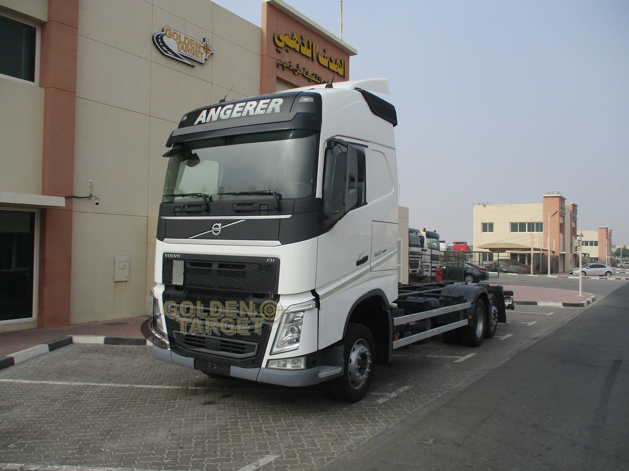 Volvo FH460 6×2 Chassis - Šasija kravas automašīna: foto 2 Volvo FH460 6×2 Chassis - Šasija kravas automašīna: foto 2