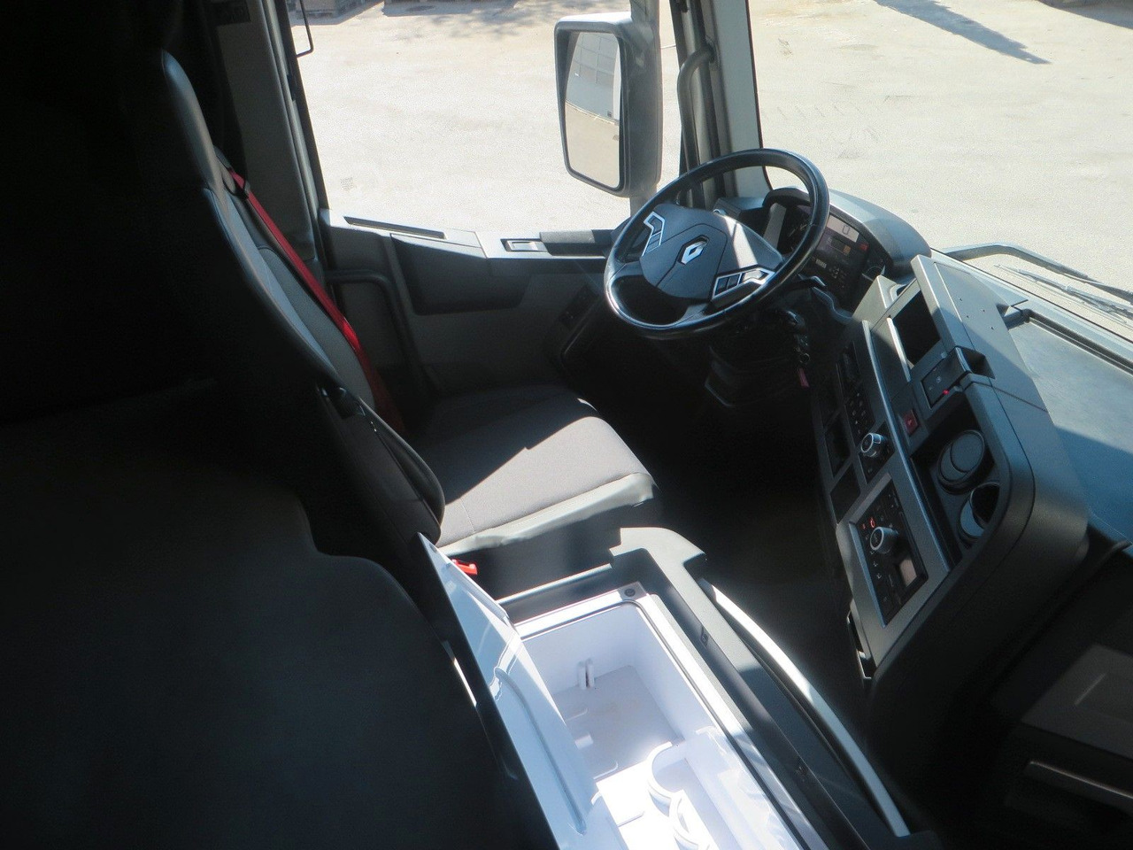 Vilcējs Renault T460 SC 4x2Tractor, Retarder: foto 20