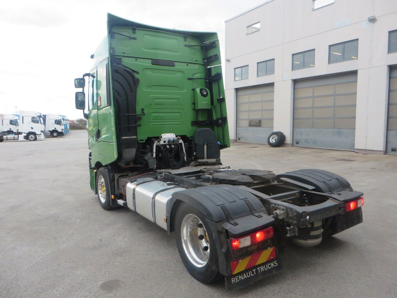 Renault T520 HSC 4x2Tractor mega Retarder - Vilcējs: foto 4 Renault T520 HSC 4x2Tractor mega Retarder - Vilcējs: foto 4