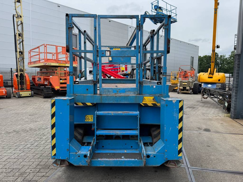 Genie GS 2668 RT - Šķērveida pacēlājs: foto 3 Genie GS 2668 RT - Šķērveida pacēlājs: foto 3