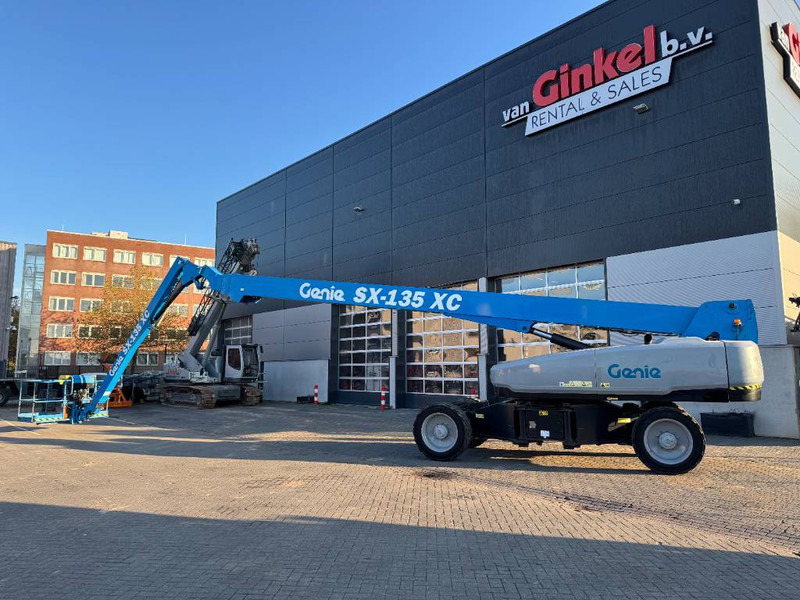 Genie SX 135 XC - Teleskopiskais pacēlājs: foto 1 Genie SX 135 XC - Teleskopiskais pacēlājs: foto 1