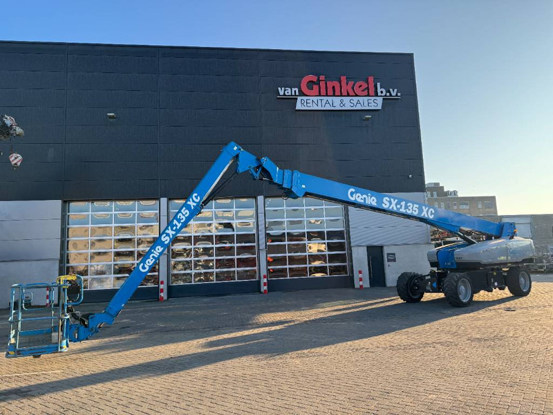 Teleskopiskais pacēlājs Genie SX 135 XC: foto 7