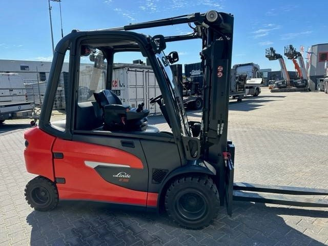 Linde E35L - Elektroiekrāvējs: foto 3 Linde E35L - Elektroiekrāvējs: foto 3