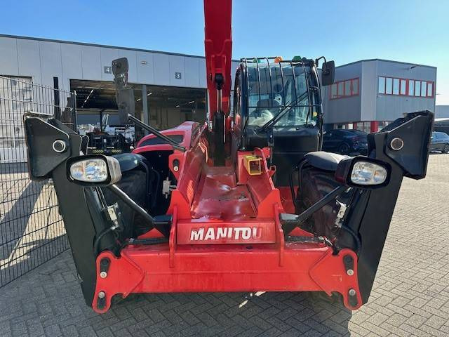 Manitou MT 1440 - Teleskopiskais iekrāvējs: foto 3 Manitou MT 1440 - Teleskopiskais iekrāvējs: foto 3