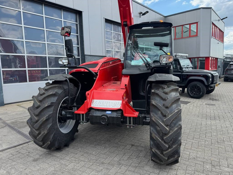 Manitou MT 935 - Teleskopiskais iekrāvējs: foto 5 Manitou MT 935 - Teleskopiskais iekrāvējs: foto 5