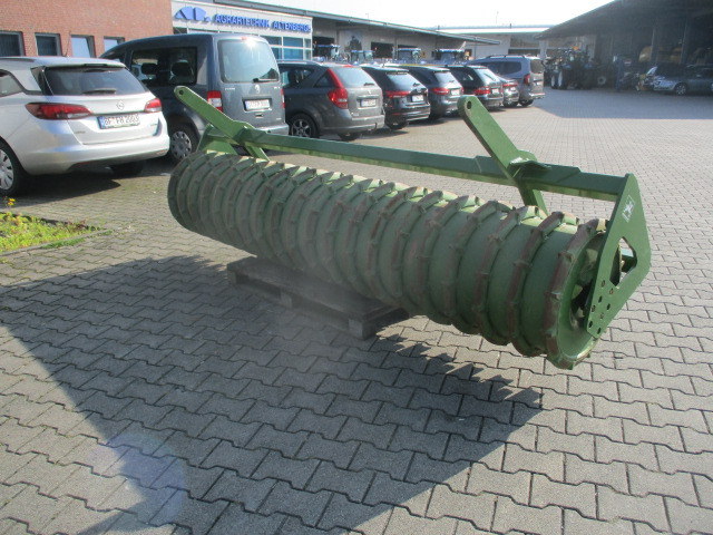 Amazone Trapezringwalze TRW 3000-600-150 - Lauka veltnis: foto 4 Amazone Trapezringwalze TRW 3000-600-150 - Lauka veltnis: foto 4