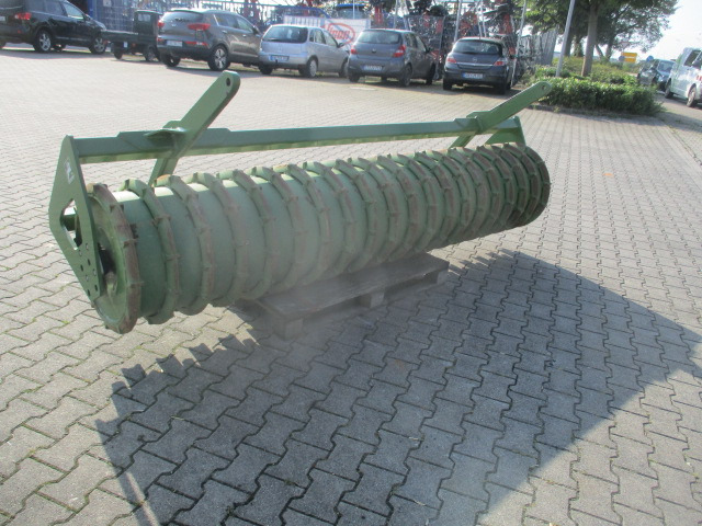 Amazone Trapezringwalze TRW 3000-600-150 - Lauka veltnis: foto 2 Amazone Trapezringwalze TRW 3000-600-150 - Lauka veltnis: foto 2