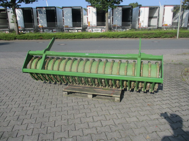 Amazone Trapezringwalze TRW 3000-600-150 - Lauka veltnis: foto 3 Amazone Trapezringwalze TRW 3000-600-150 - Lauka veltnis: foto 3