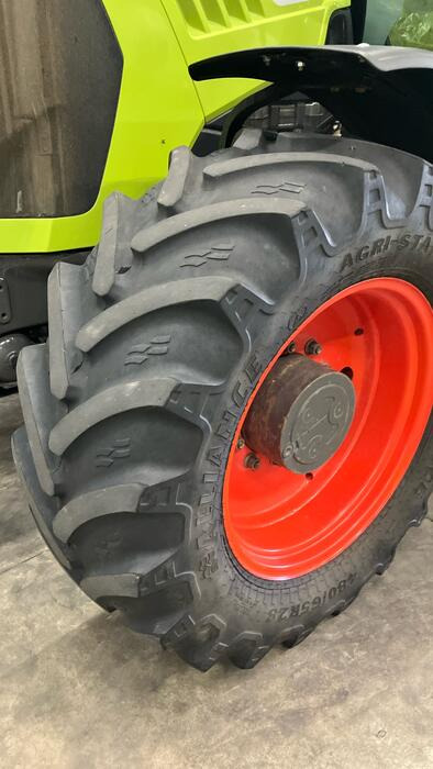 Claas Arion 540 - Traktors: foto 2 Claas Arion 540 - Traktors: foto 2