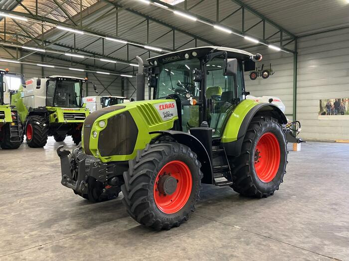 Claas Arion 540 - Traktors: foto 1 Claas Arion 540 - Traktors: foto 1