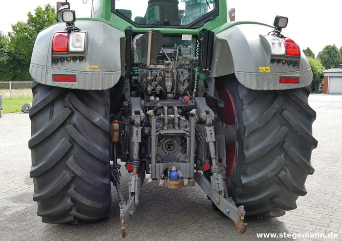 Fendt 826 Vario - Traktors: foto 4 Fendt 826 Vario - Traktors: foto 4