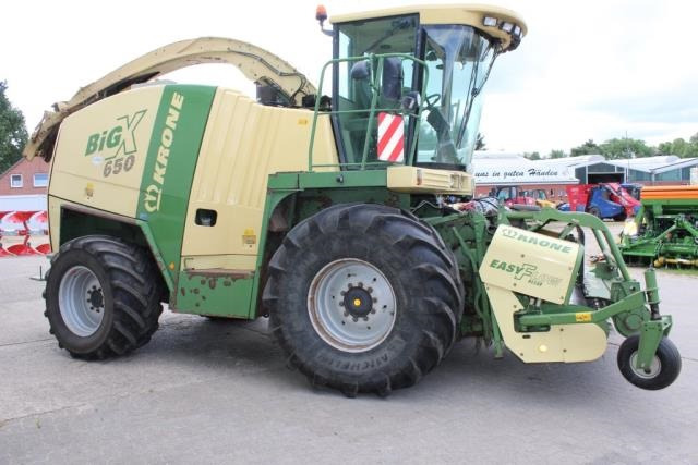 Krone BiG X 650 - Lopbarības kombains: foto 1 Krone BiG X 650 - Lopbarības kombains: foto 1