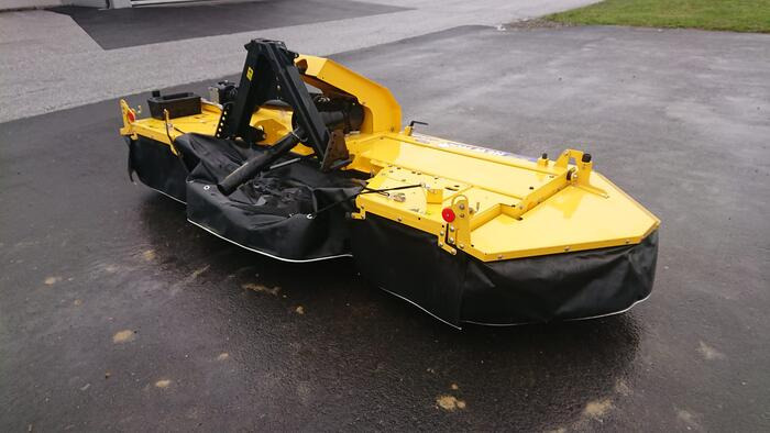 New Holland DuraDisc F 300 - Pļāvējs: foto 3 New Holland DuraDisc F 300 - Pļāvējs: foto 3