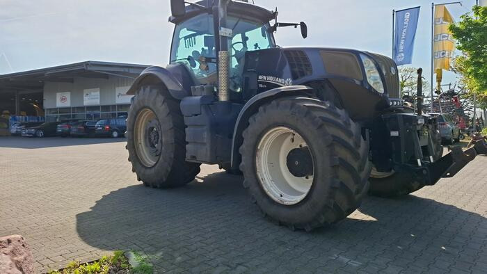 New Holland T8.275 - Traktors: foto 3 New Holland T8.275 - Traktors: foto 3