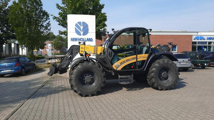 New Holland TH 7.42 Elite Stage V - Teleskopiskais iekrāvējs: foto 1 New Holland TH 7.42 Elite Stage V - Teleskopiskais iekrāvējs: foto 1