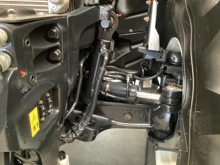 Steyr Terrus 6300 - Traktors: foto 5 Steyr Terrus 6300 - Traktors: foto 5