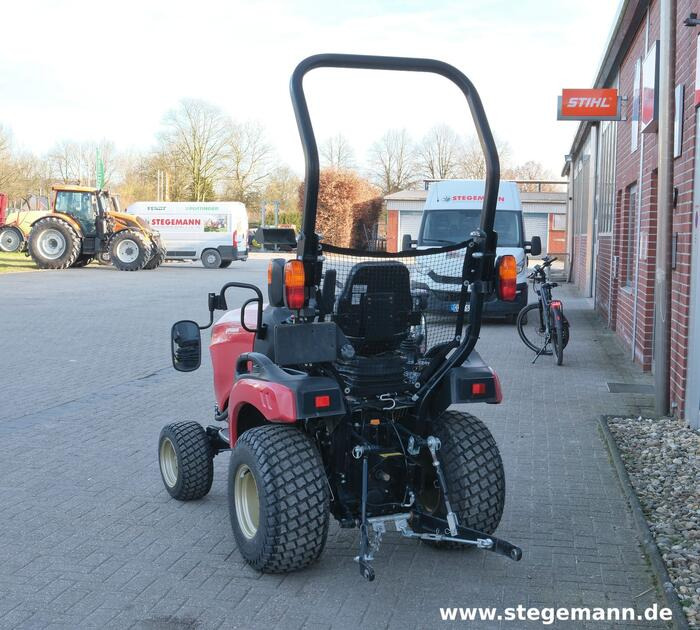 Yanmar SA221 - Traktors: foto 4 Yanmar SA221 - Traktors: foto 4