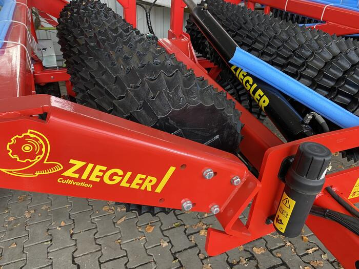 Ziegler Cambridge Walze 6201 - Lauka veltnis: foto 1 Ziegler Cambridge Walze 6201 - Lauka veltnis: foto 1
