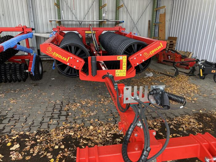 Ziegler Cambridge Walze 8001 - Lauka veltnis: foto 2 Ziegler Cambridge Walze 8001 - Lauka veltnis: foto 2