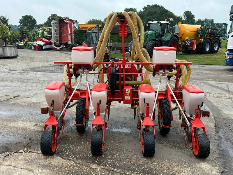 Gaspardo Gaspardo SP540 Maiszaaimachine 4 rijer Zaaimachine - Sēšanas tehnika: foto 4 Gaspardo Gaspardo SP540 Maiszaaimachine 4 rijer Zaaimachine - Sēšanas tehnika: foto 4