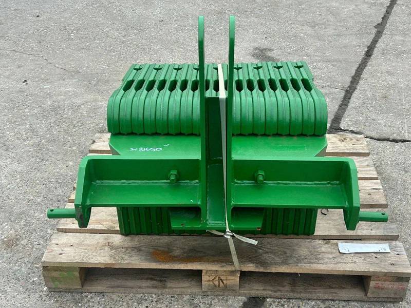 John Deere 1100 KG NIEUW Front gewicht - Traktors: foto 2 John Deere 1100 KG NIEUW Front gewicht - Traktors: foto 2