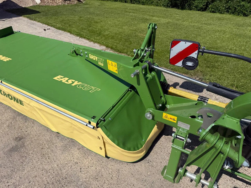 Krone Easy cut B 870 MT 603-30 NIEUW VLINDERMAAIER - Pļāvējs: foto 3 Krone Easy cut B 870 MT 603-30 NIEUW VLINDERMAAIER - Pļāvējs: foto 3