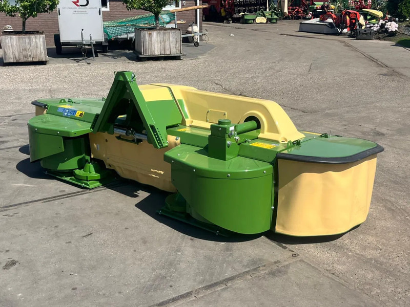 Krone NIEUW! Easy Cut F 320 G2 NIEUW FRONTMAAIER - Pļāvējs: foto 4 Krone NIEUW! Easy Cut F 320 G2 NIEUW FRONTMAAIER - Pļāvējs: foto 4