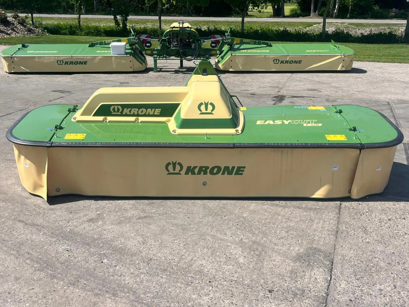Krone NIEUW! Easy Cut F 320 G2 NIEUW FRONTMAAIER - Pļāvējs: foto 1 Krone NIEUW! Easy Cut F 320 G2 NIEUW FRONTMAAIER - Pļāvējs: foto 1