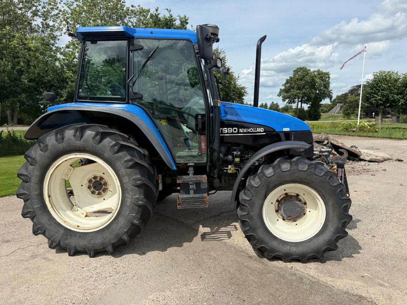 New Holland TS90 TS 90 FH FA Trekker EX OVERHEID - Traktors: foto 3 New Holland TS90 TS 90 FH FA Trekker EX OVERHEID - Traktors: foto 3