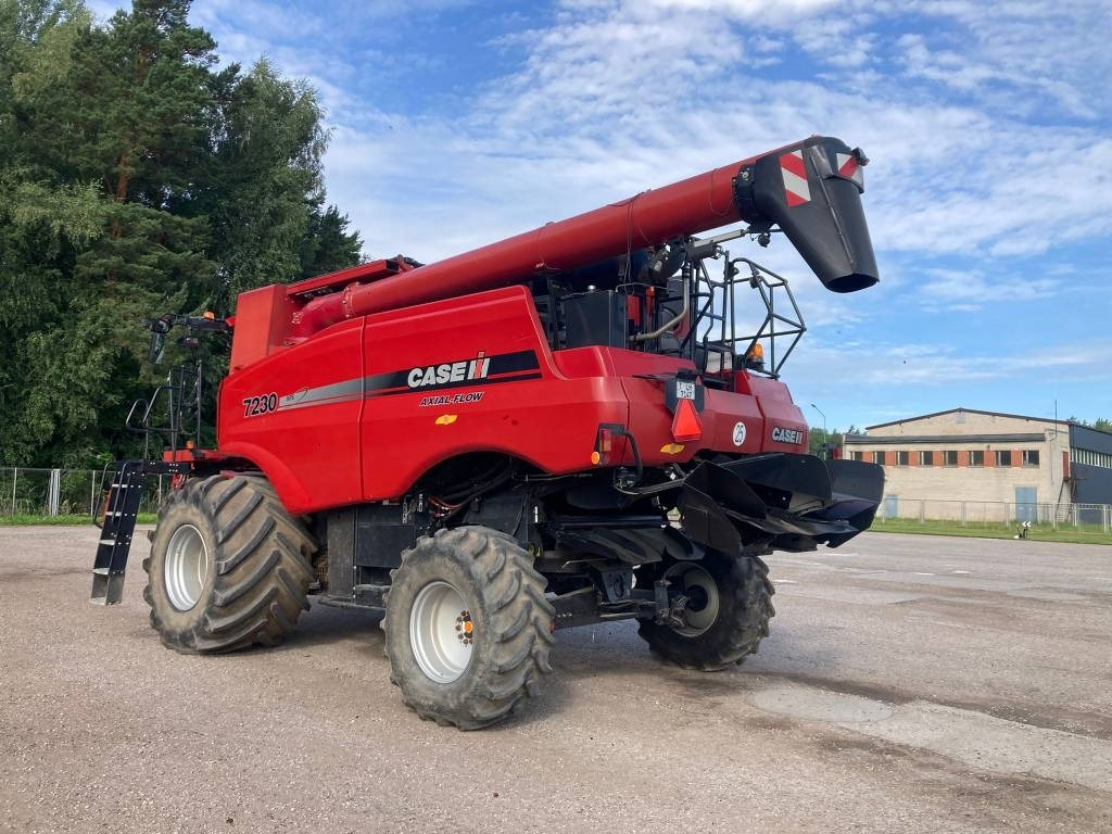 Case IH 7230  - Labības kombains: foto 3 Case IH 7230  - Labības kombains: foto 3