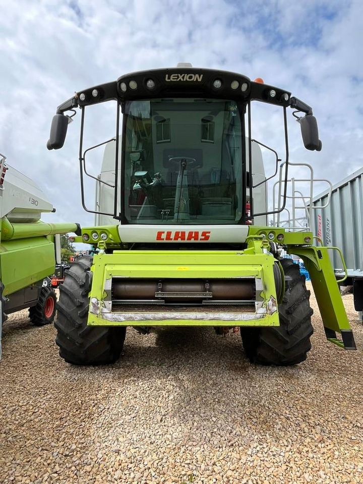 Claas Lexion 650 - Labības kombains: foto 2 Claas Lexion 650 - Labības kombains: foto 2