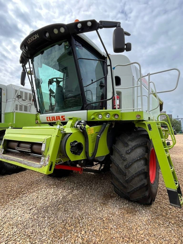Claas Lexion 650 - Labības kombains: foto 3 Claas Lexion 650 - Labības kombains: foto 3