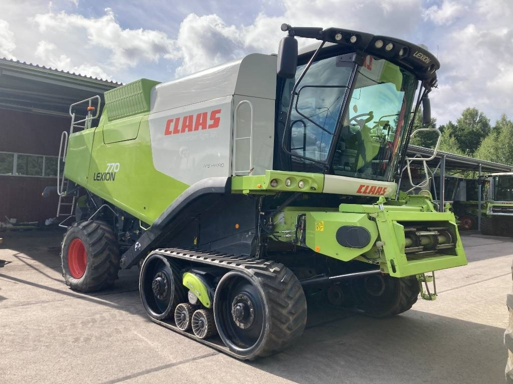 Claas Lexion 770 TT  - Labības kombains: foto 1 Claas Lexion 770 TT  - Labības kombains: foto 1