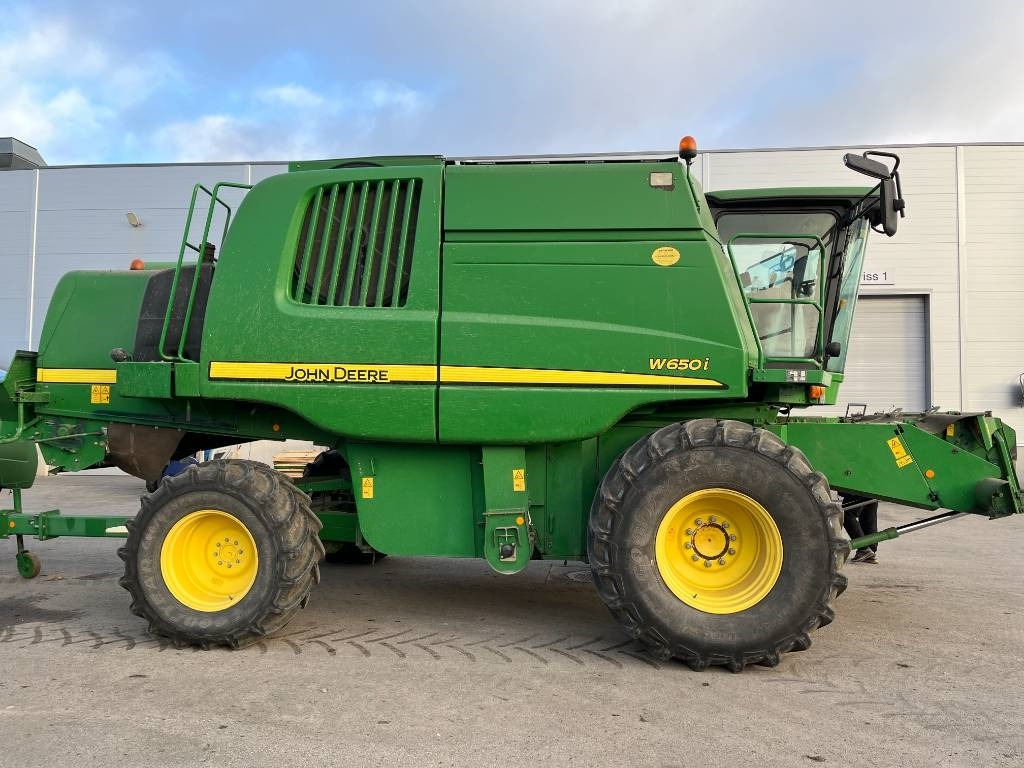 John Deere W 650 i - Labības kombains: foto 2 John Deere W 650 i - Labības kombains: foto 2