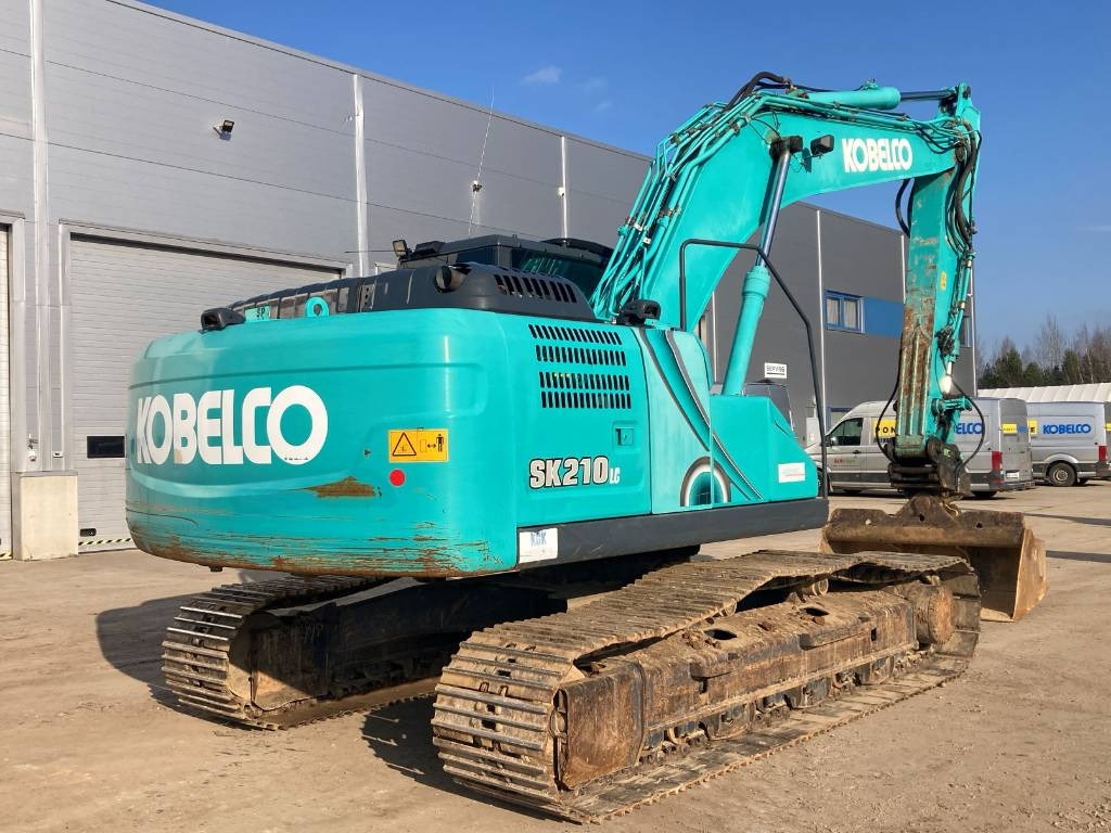 Kobelco SK 210 LC-10 - Kāpurķēžu ekskavators: foto 3 Kobelco SK 210 LC-10 - Kāpurķēžu ekskavators: foto 3